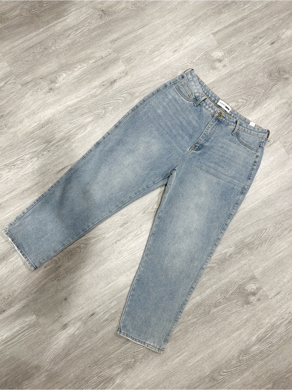 Fashion Nova Light Wash Boyfriend Jeans